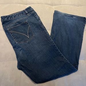 Lane Bryant Venezia right fit 🟨 bootcut jeans size 5